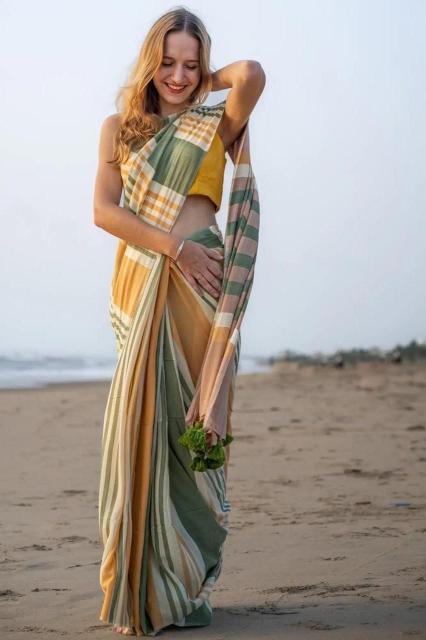 Vastrangan digital print saree wholesale rate clothes online